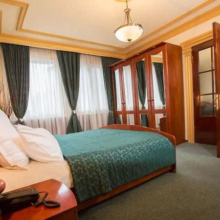 Comfort Hotel 4*