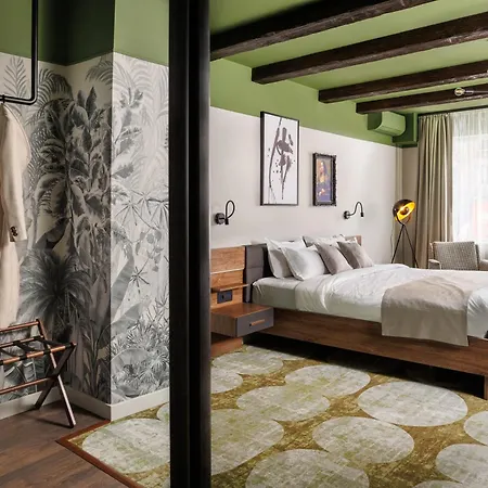 Hotel Comfort 4*