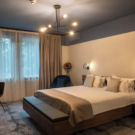 Comfort Hotel 4*