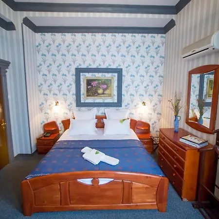 Comfort Готель Бухарест