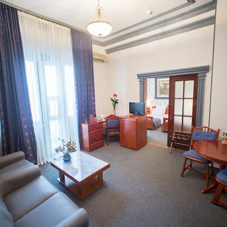 Comfort 4*